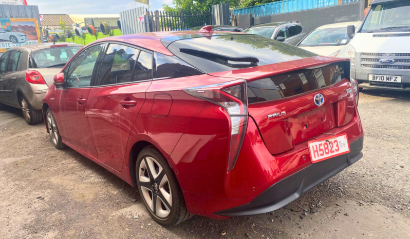 
								Toyota Prius 2016 Red full									