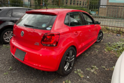 
										Volkswagen Polo Red 2014 full									